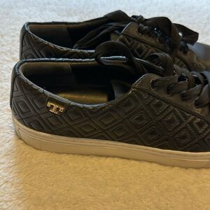 Tory Burch Quilted Sneakers. Size 9.5